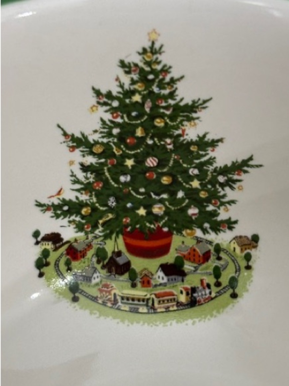 Set of 4 PFALTZGRAFF CHRISTMAS 🎄 HERITAGE TREE Mugs & Saucers - Picture 3 of 7